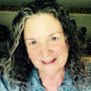 Meet your Posher, Debi